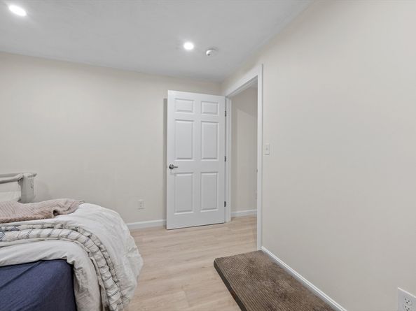 89 River Rd, Sturbridge MA 01566