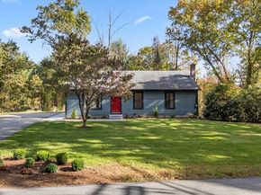 89 River Rd, Sturbridge MA 01566