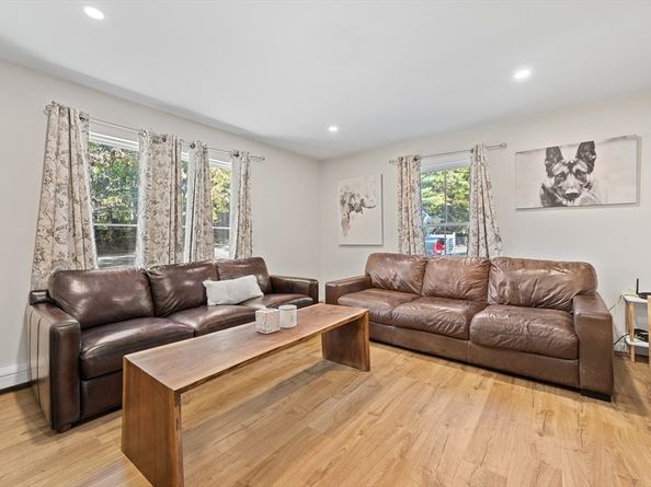 89 River Rd, Sturbridge MA 01566