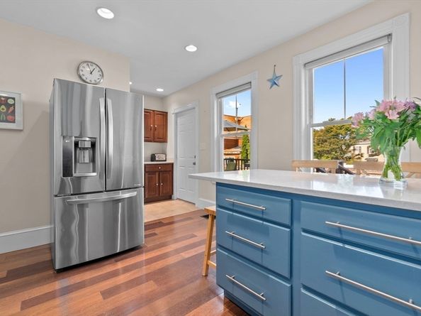 7 Oxford Ter, Beverly MA 01915