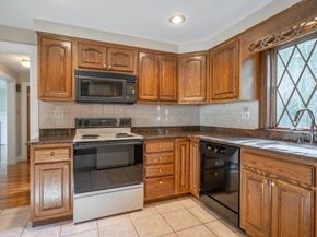 41 Marcus Rd, Wilmington MA 01887