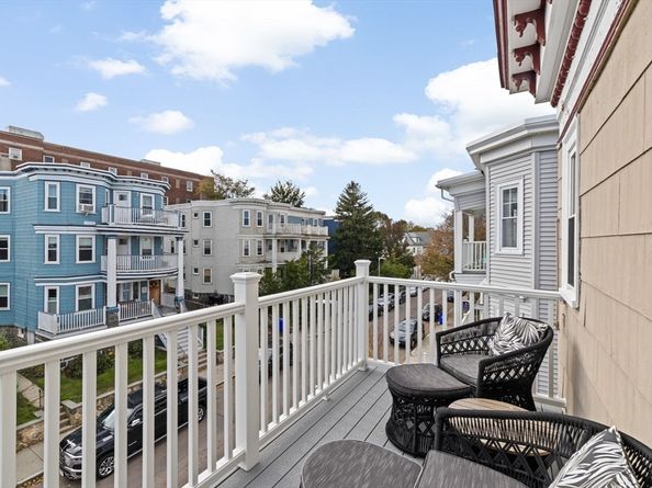 108 King St 3, Boston MA 02122