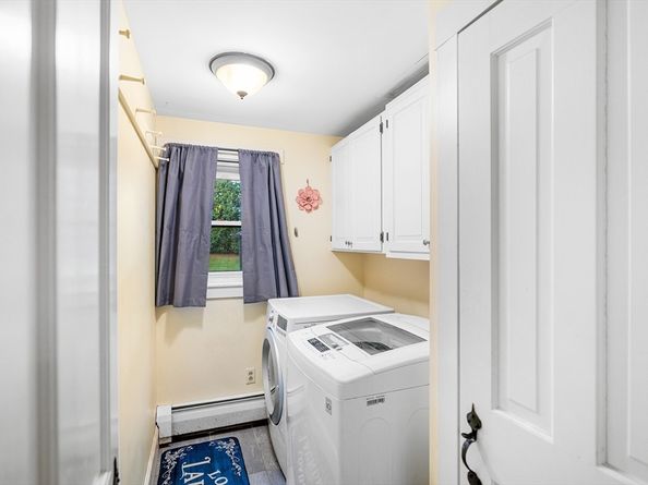 4 Lincoln St, Lunenburg MA 01462