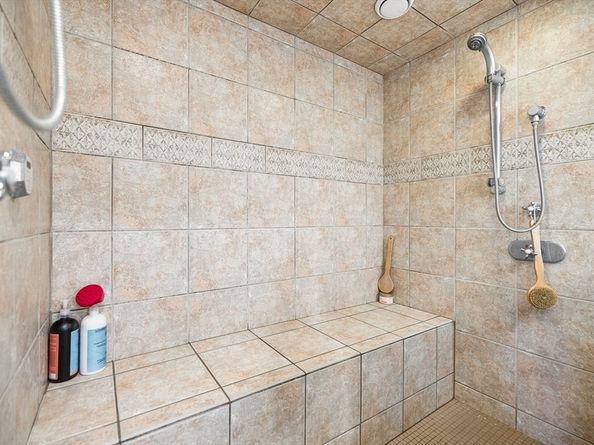 4 Lincoln St, Lunenburg MA 01462