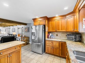 4 Lincoln St, Lunenburg MA 01462