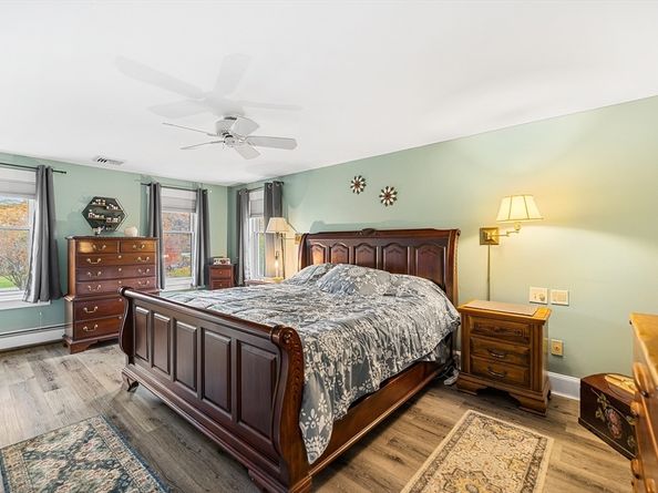 4 Lincoln St, Lunenburg MA 01462