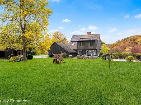 4 Lincoln St, Lunenburg MA 01462