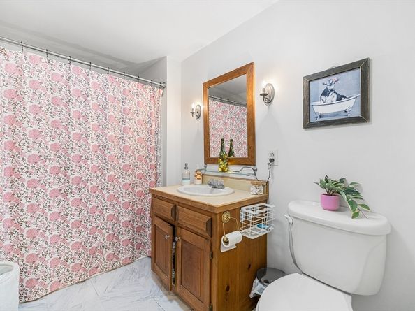 4 Lincoln St, Lunenburg MA 01462