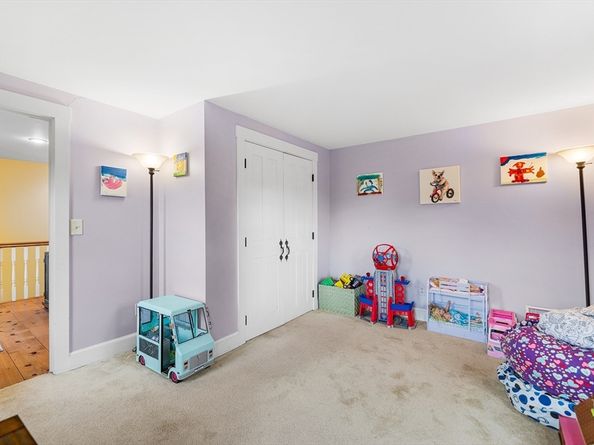 4 Lincoln St, Lunenburg MA 01462