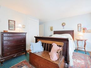 38 W Main St, Millbury MA 01527