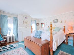 38 W Main St, Millbury MA 01527