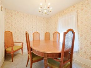 38 W Main St, Millbury MA 01527