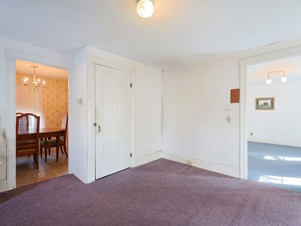 38 W Main St, Millbury MA 01527