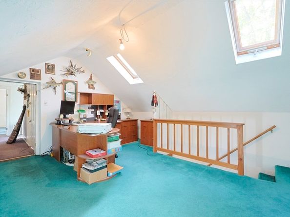 38 W Main St, Millbury MA 01527