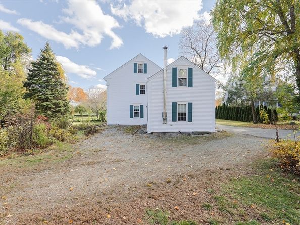 38 W Main St, Millbury MA 01527