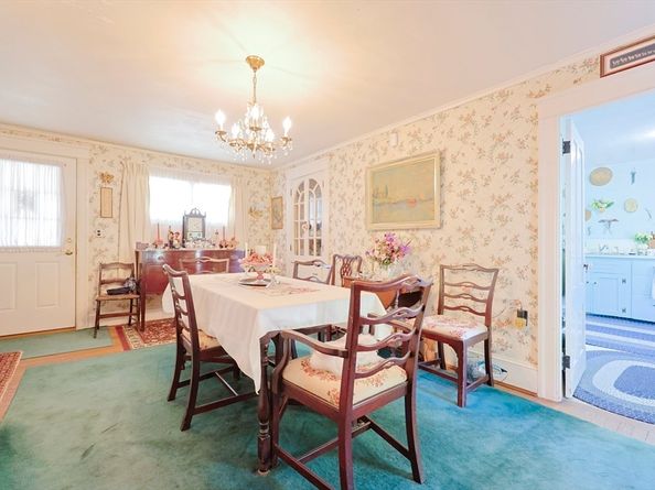 38 W Main St, Millbury MA 01527