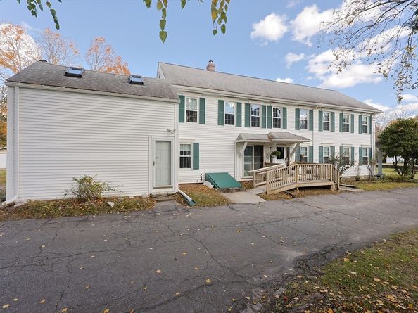 38 W Main St, Millbury MA 01527