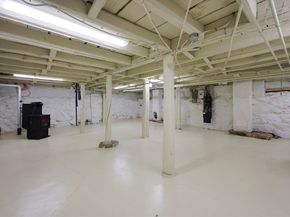 38 W Main St, Millbury MA 01527