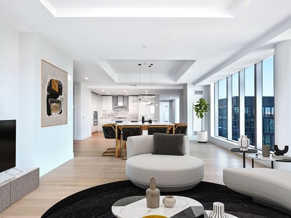 133 Seaport Blvd PH2A, Boston MA 02210