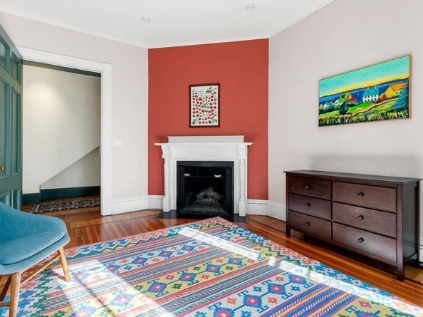 72 Cypress St 1, Brookline MA 02445