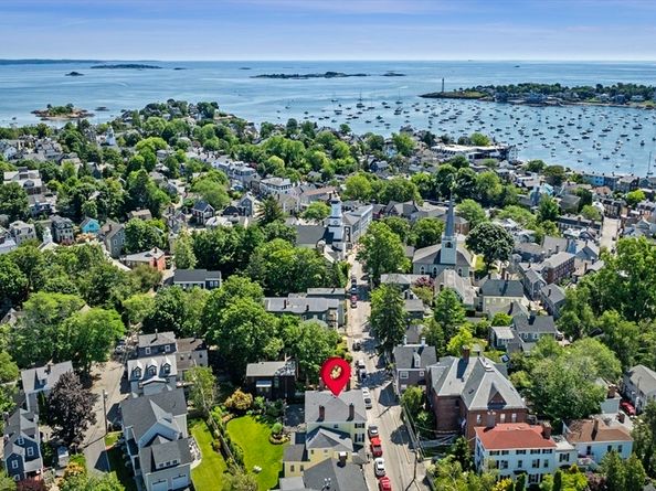 45 Pleasant Street, Marblehead MA 01945