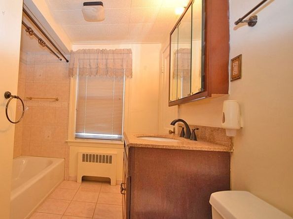 28 Silver St, Randolph MA 02368