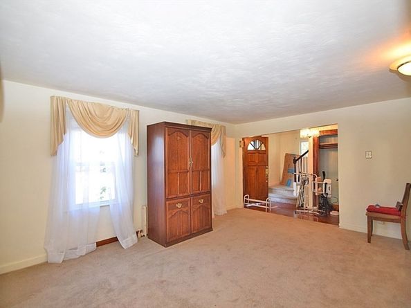 28 Silver St, Randolph MA 02368