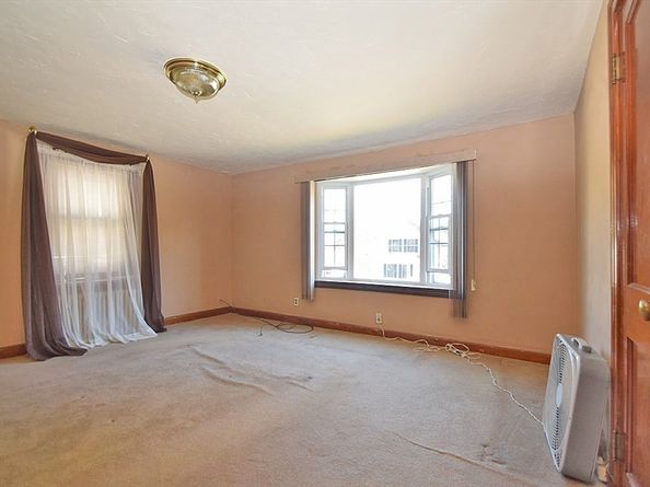 28 Silver St, Randolph MA 02368