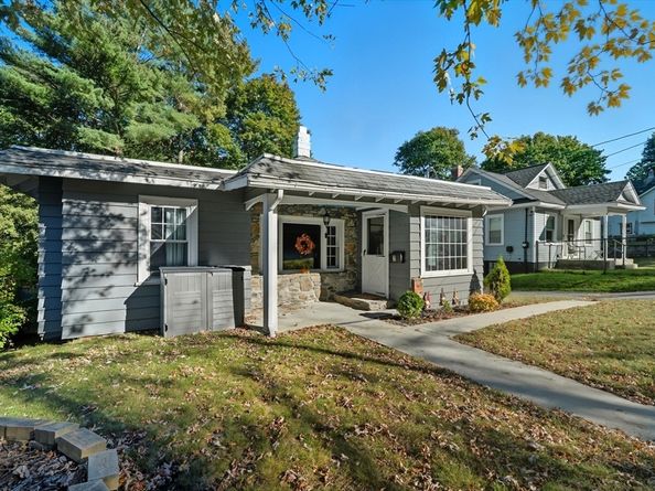 3 Jenkins St, Worcester MA 01602