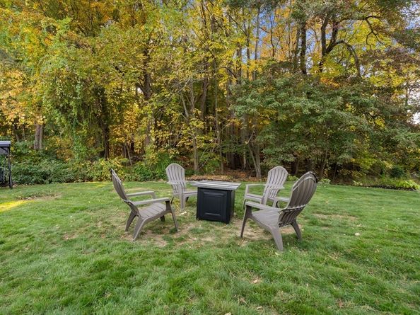 47 Chapel St, Holden MA 01520