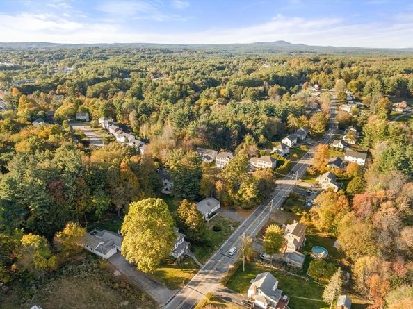 47 Chapel St, Holden MA 01520
