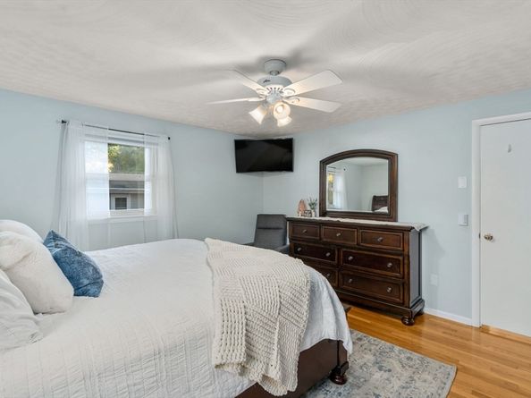 47 Chapel St, Holden MA 01520