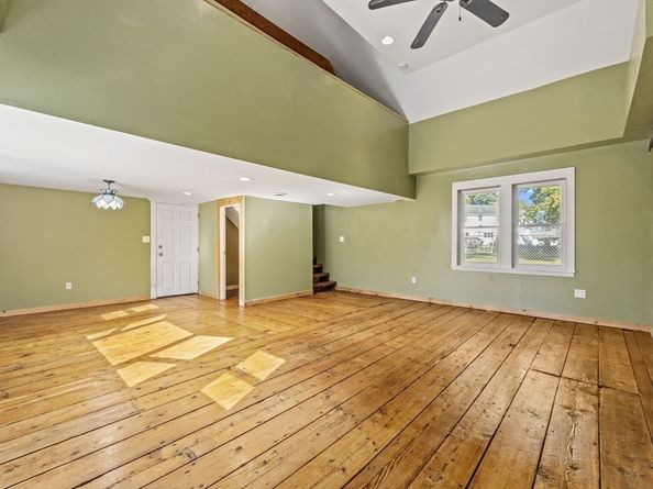63 Cedarhill Rd, Holbrook MA 02343