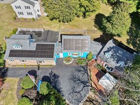63 Cedarhill Rd, Holbrook MA 02343