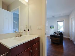 112 Roslindale Ave 2, Boston MA 02131
