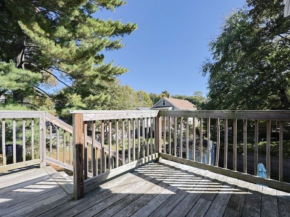 112 Roslindale Ave 2, Boston MA 02131