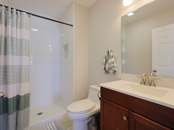 112 Roslindale Ave 2, Boston MA 02131