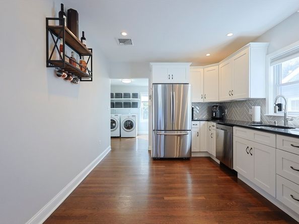 112 Roslindale Ave 2, Boston MA 02131