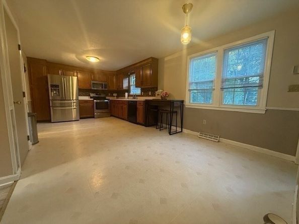 162 Delisle Street, Fitchburg MA 01420