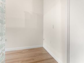 33 Sleeper St 104, Boston MA 02210