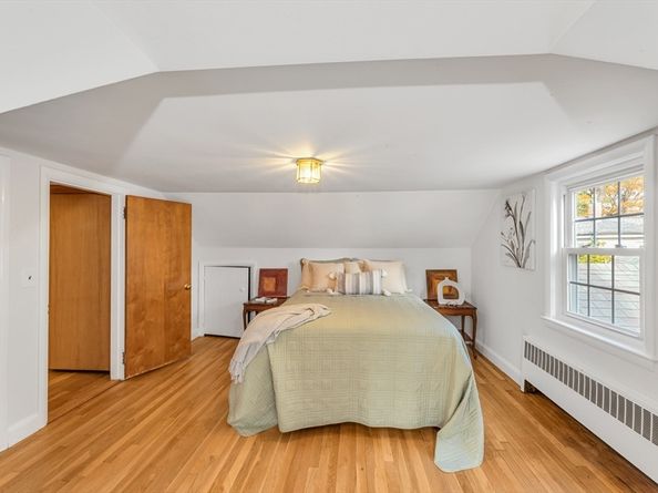 49 Summit St, Boston MA 02136