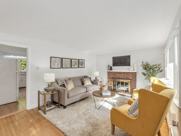 49 Summit St, Boston MA 02136