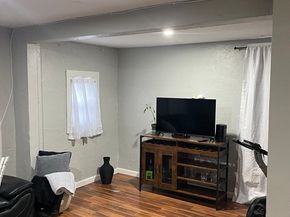 6 Munroe St, Peabody MA 01960