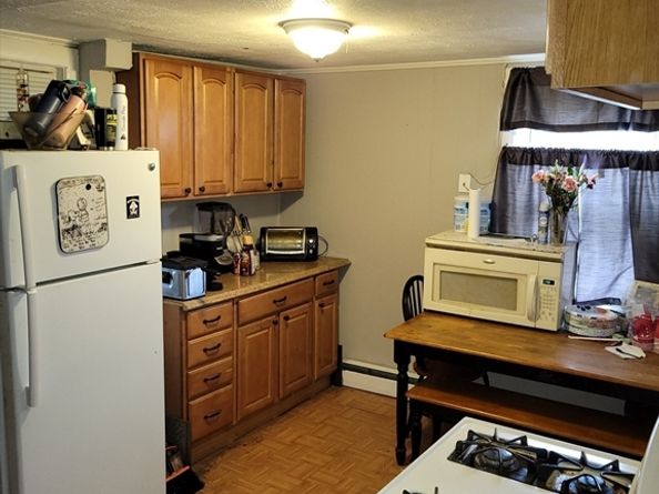 6 Munroe St, Peabody MA 01960