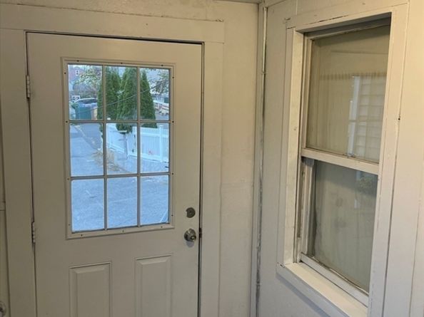 6 Munroe St, Peabody MA 01960