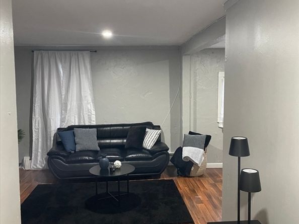 6 Munroe St, Peabody MA 01960