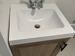 6 Munroe St, Peabody MA 01960