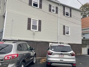 6 Munroe St, Peabody MA 01960