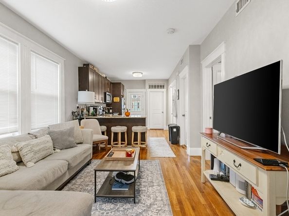 3 N Munroe Ter, Boston MA 02122