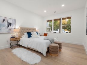 16 Stearns 301, Wellesley MA 02482